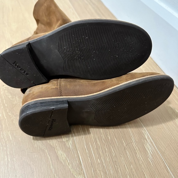 Roots suede boots, size 6.5. - Picture 4 of 4